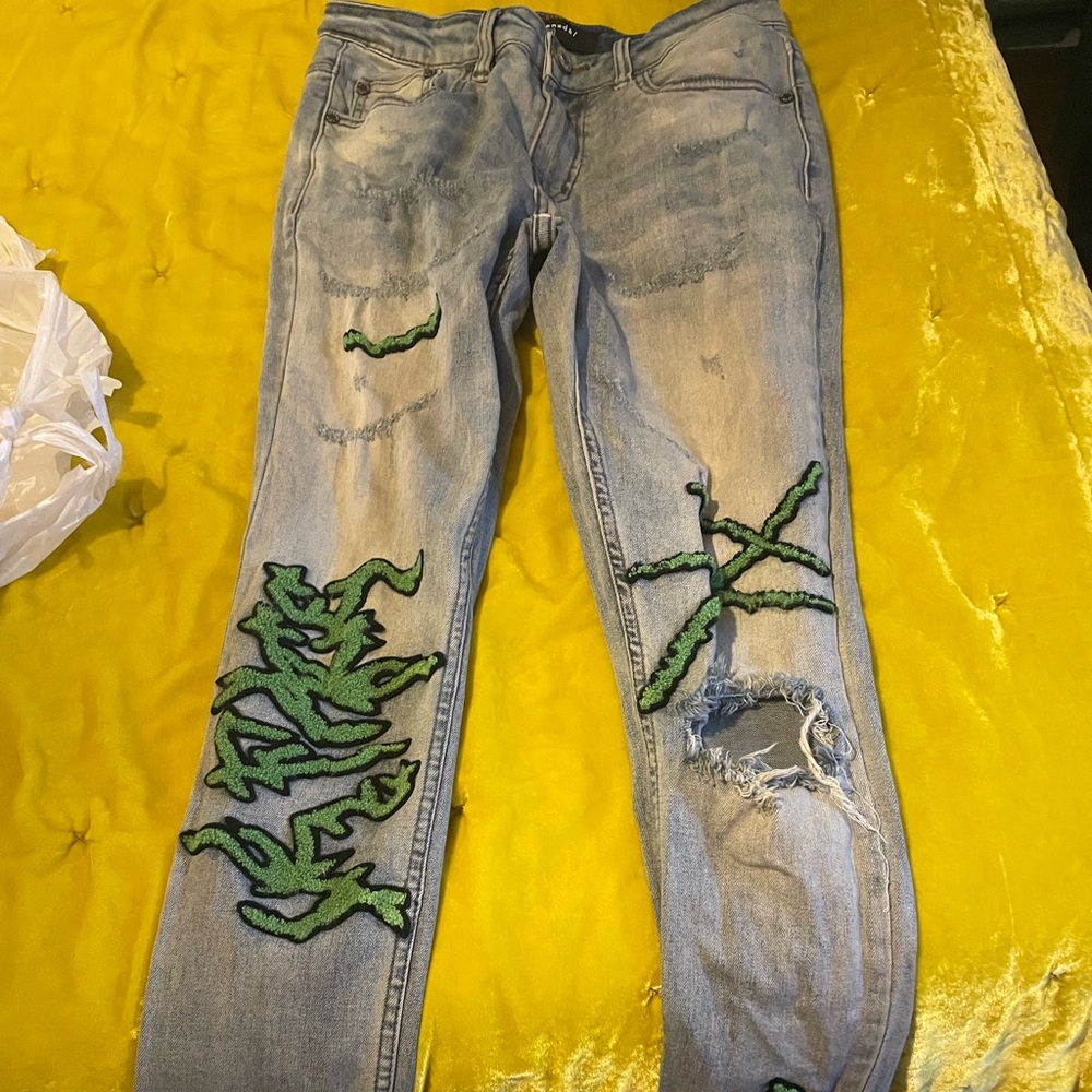 Men’s skinny serenade jeans worn once